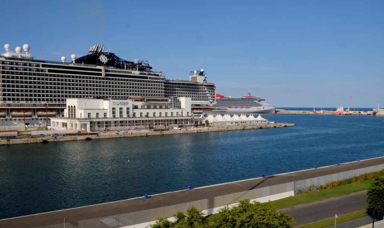 パレルモAttico Con Terrazza Sul Portoアパートメント エクステリア 写真